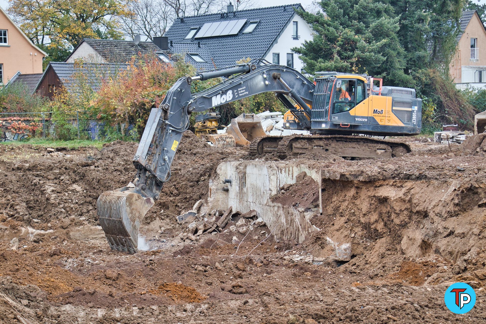 Der Abriss des Vinzenz-Pallotti-Kollegs (VPK) in Rheinbach - 05.11.2021