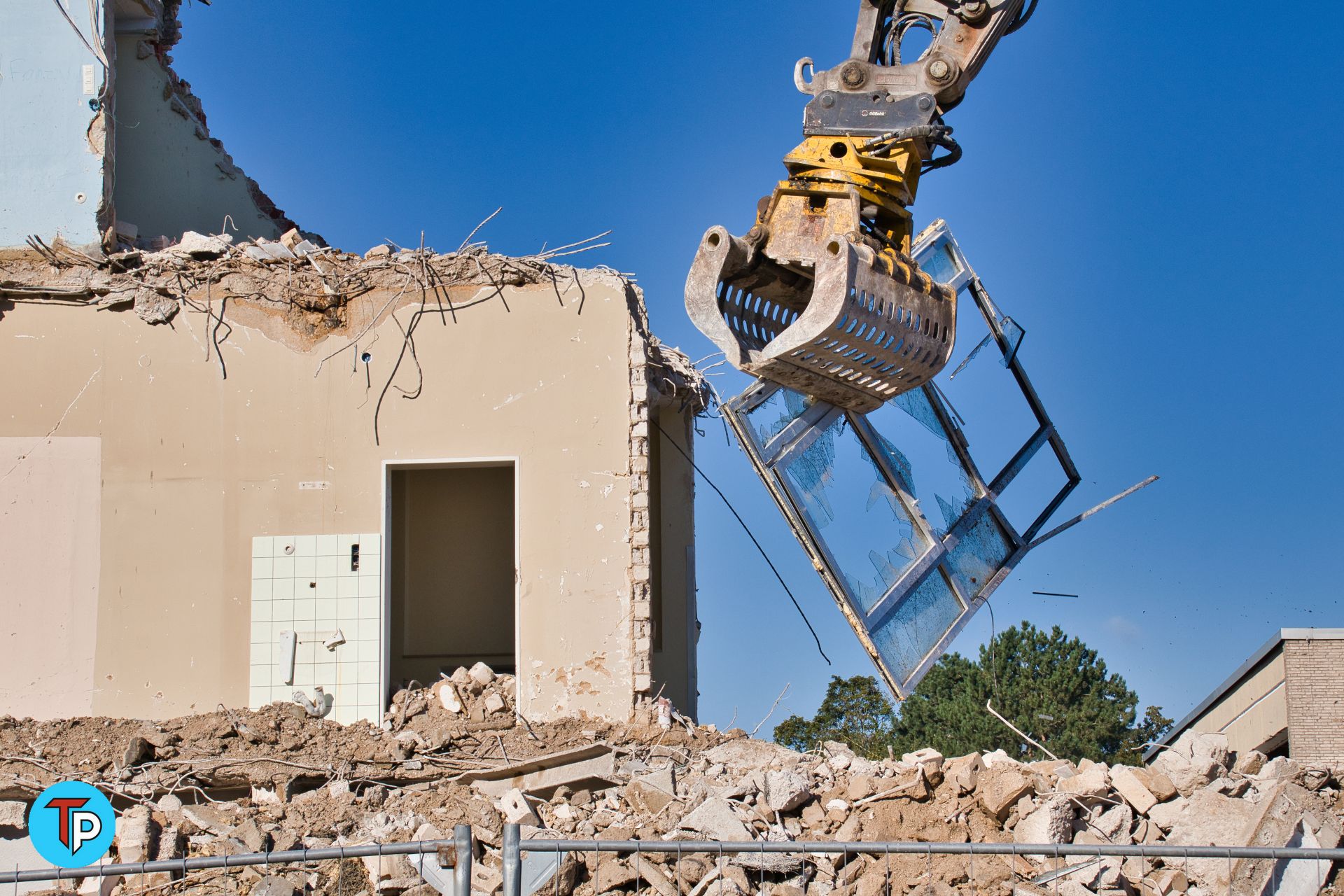 Der Abriss des Vinzenz-Pallotti-Kollegs (VPK) in Rheinbach - 24.09.2021