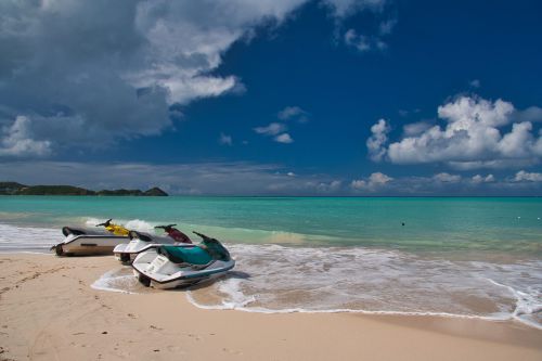Antigua - Runaway Beach - Jet Skis