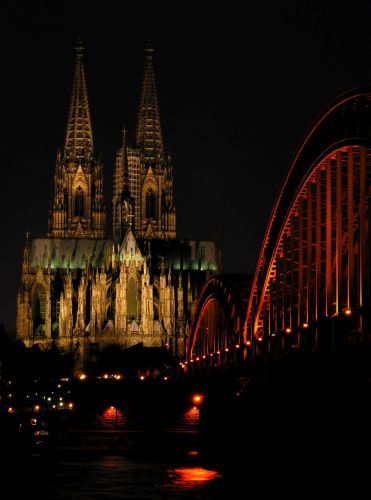 Germany - Cologne - Cologne Cathedral and bridge at night