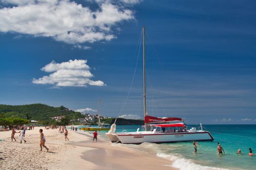 Grenada - Grand Anse Beach - Excursion Catamaran