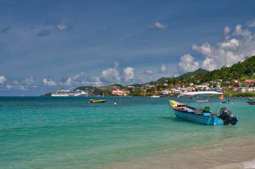Grenada - Grand Anse Beach - Motor Boats and Cruise Ships