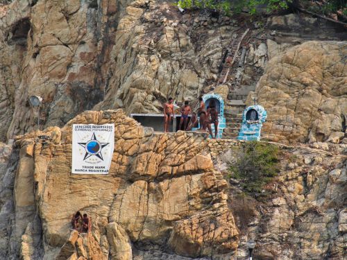 Mexico - Acapulco - La Quebrada Cliff Divers