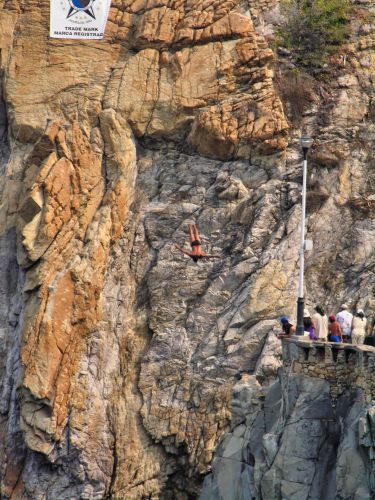 Mexico - Acapulco - La Quebrada Cliff Divers
