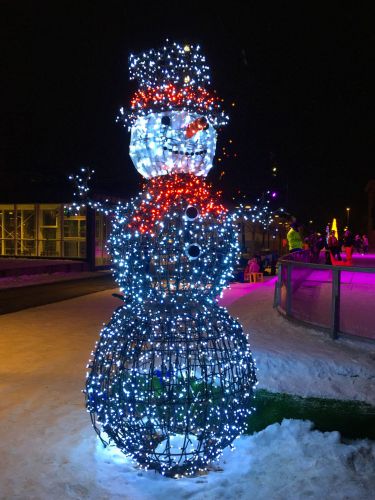 Norwegen - Kristiansand - Weihnachtsmarkt - Beleuchteter Schneemann